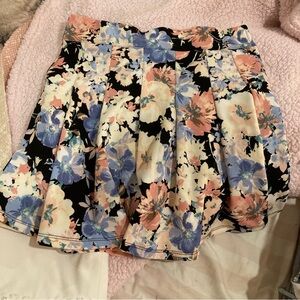Francesca’s floral mini skirt